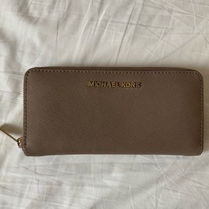 Michael Kors wallet